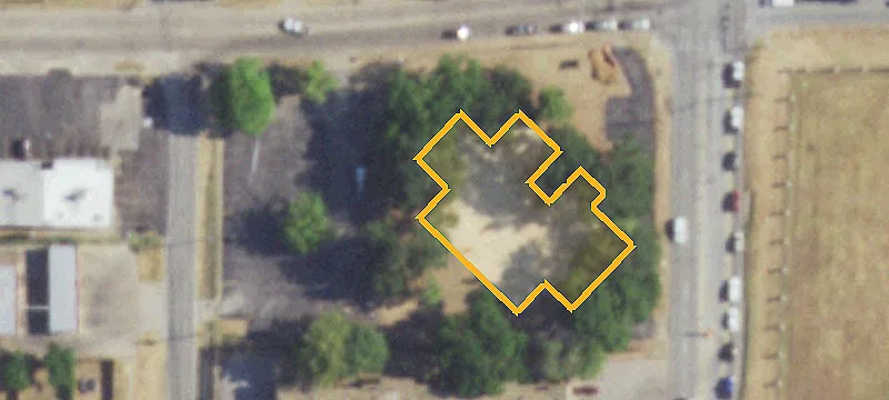 696 Fielder Rd