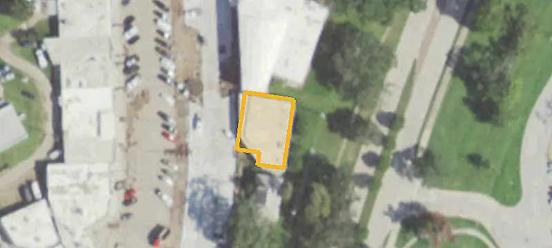 106 Parking Pl