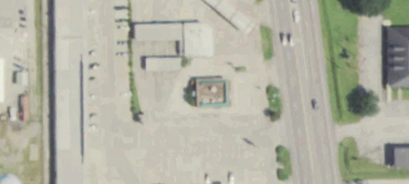 835 Main St