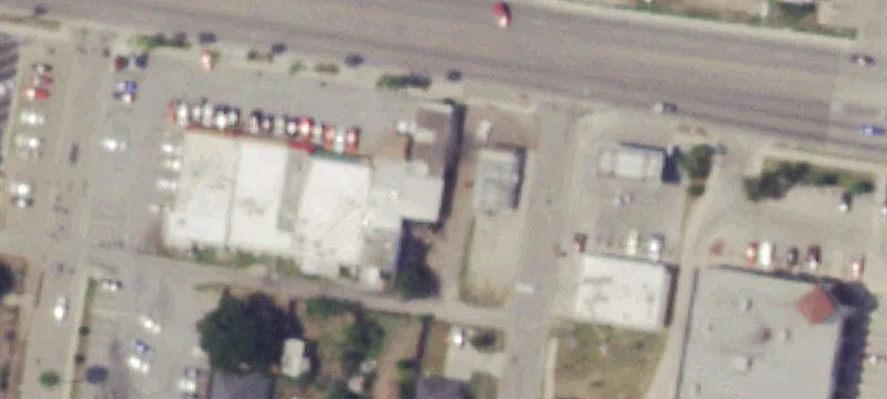 1322 University Dr