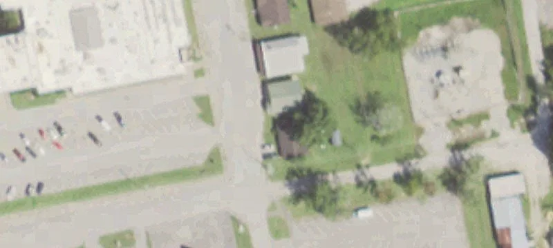 1035 Redwood St