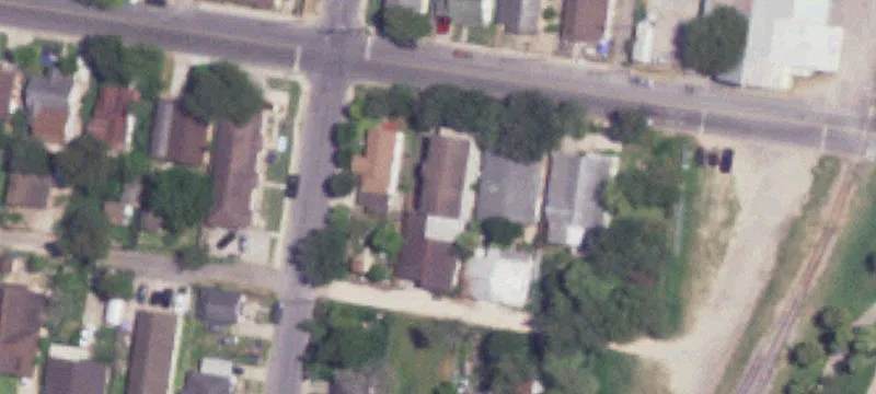 1925 Ebony Ave