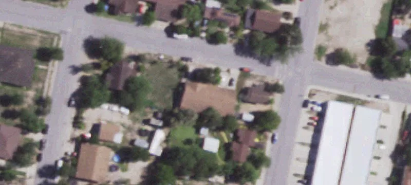 218 Azalea Ave