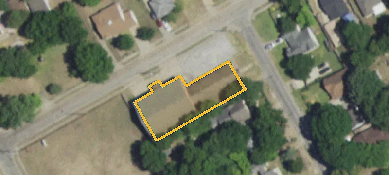 5007 Ivy Ln