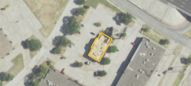 2635 Stemmons Fwy
