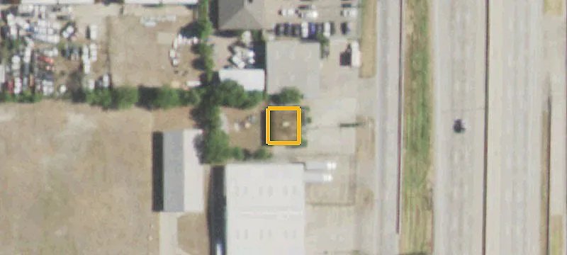 715 Interstate 35th E