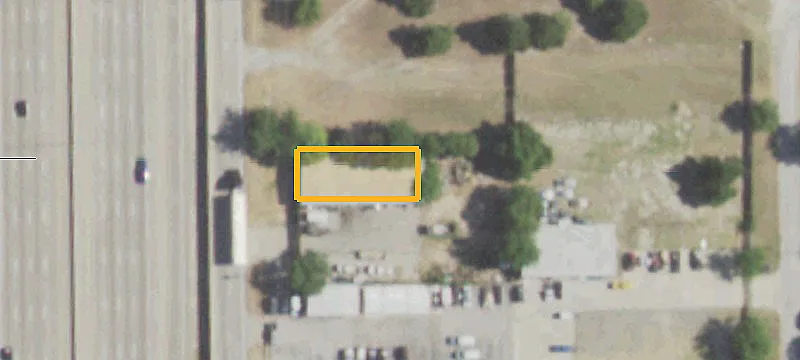 2622 Interstate 35th E