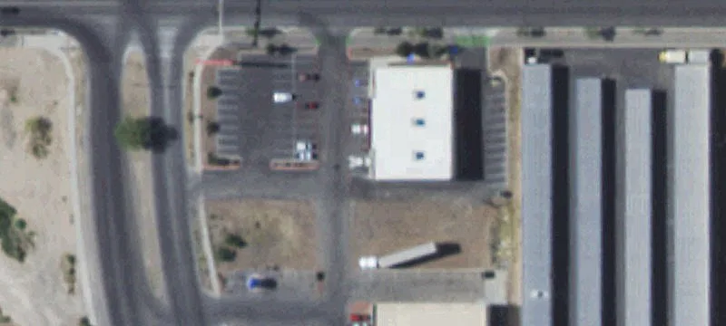 498 Kenazo Ave