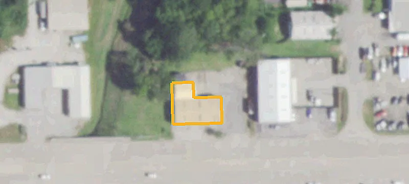 1320 Main St