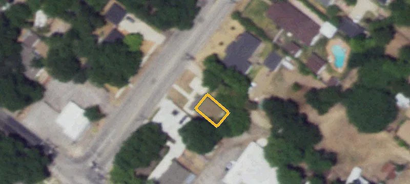 202 Grand Ave