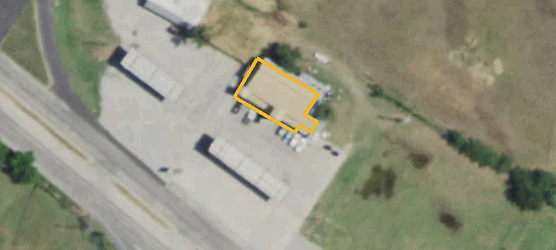 10892 Hwy 199th W