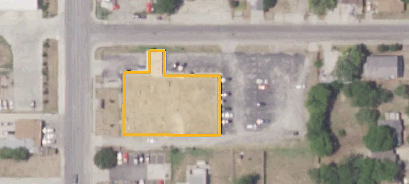 2404 Commercial Ave