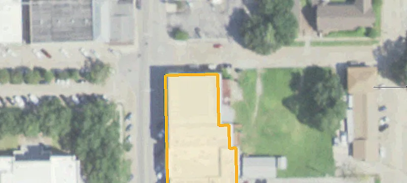 438 Main St