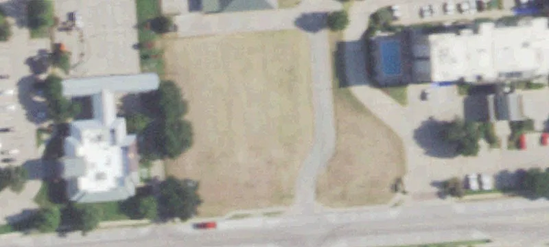 860 1000th Oaks Dr