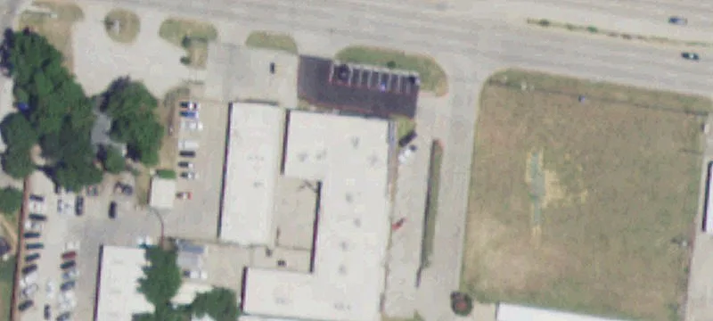 2202 Lakeview Pkwy