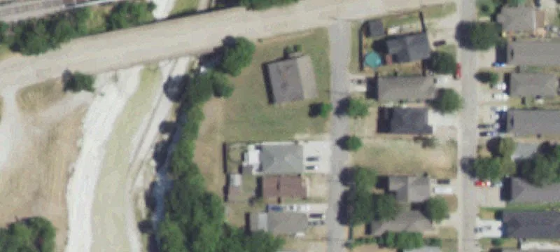 121 Roosevelt St