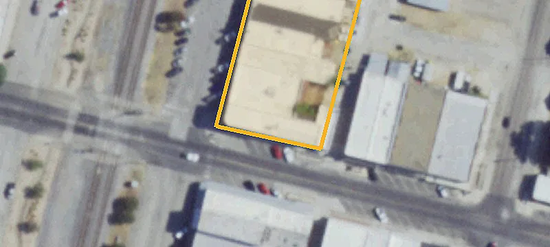 200 Main St