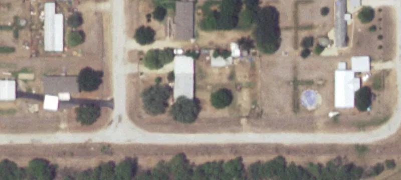 305 Lakeview Dr