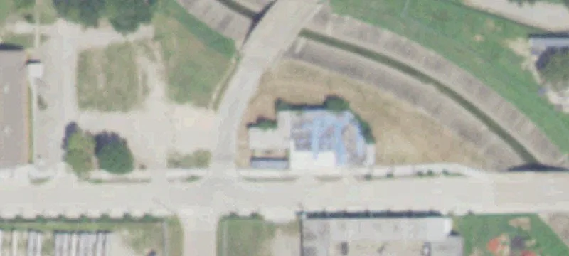 705 Shaw Ave