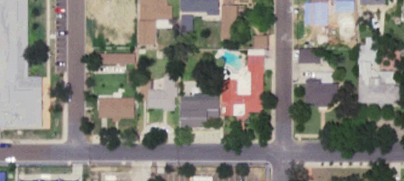 1318 Ln St