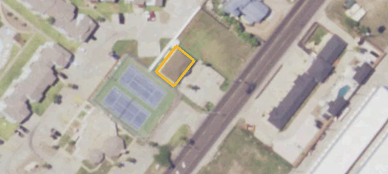 136 Cut Off Rd, Unit 1