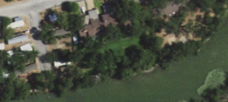 4219 Riverbend Dr