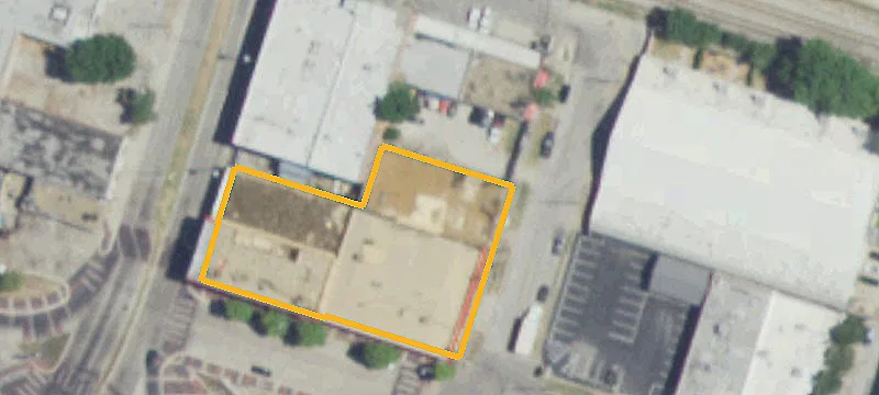 3809 Side Ave