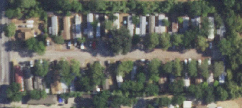 605 Oakwood Ln