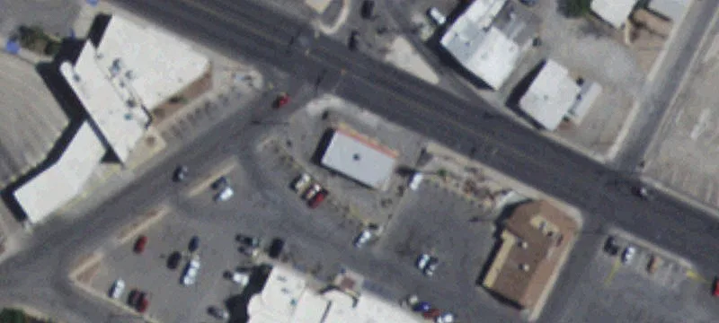 8940 Alameda Ave