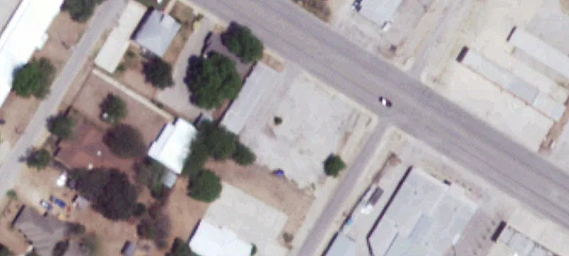 201 12th W Hondo Ave
