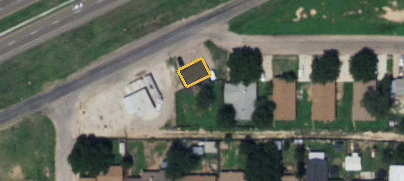 724 Frontage Rd