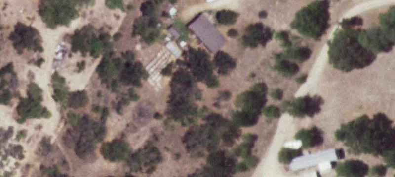 1425 Riv Oaks Dr