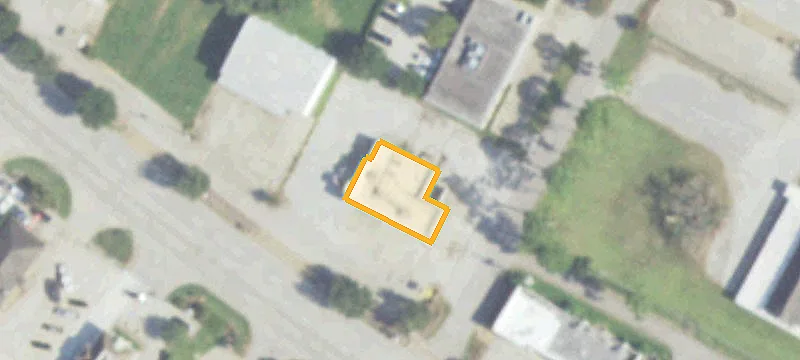 3200 Main St