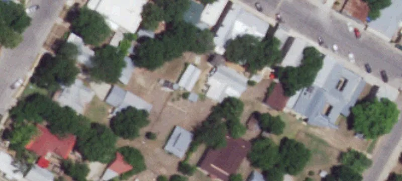 717 High St