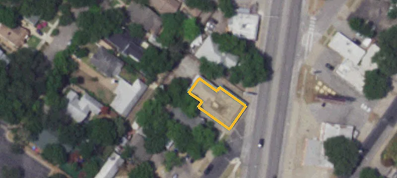 2212 Congress Ave