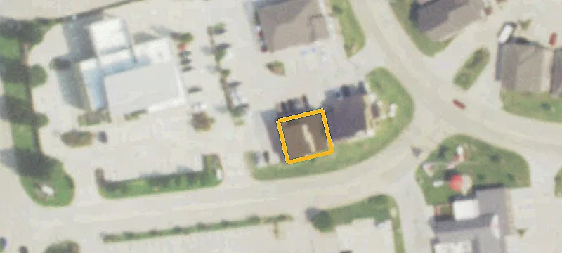 23242 Kingsplace Dr