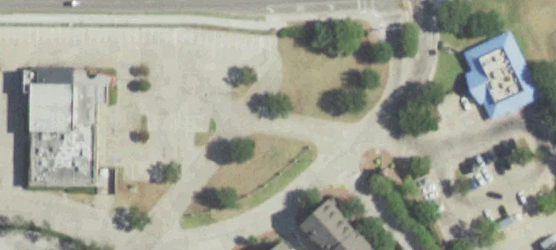 1 Commercial Dr