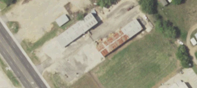 2490 Mechanic St