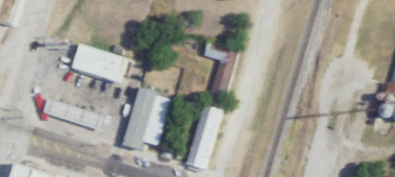 28 Frnt St