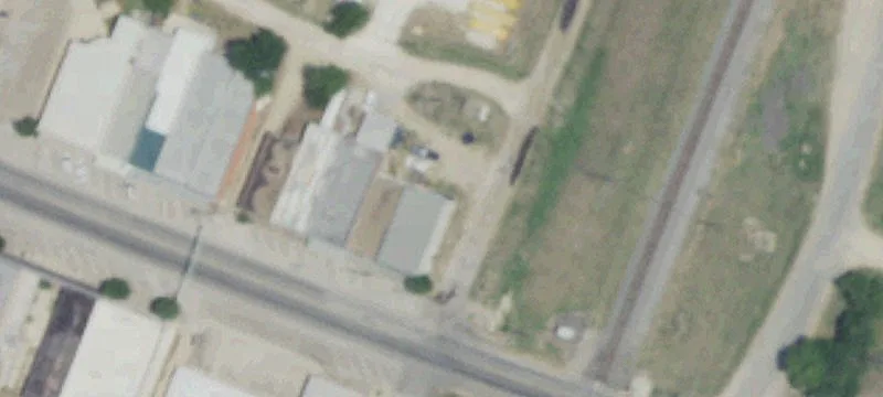 100 Travis St