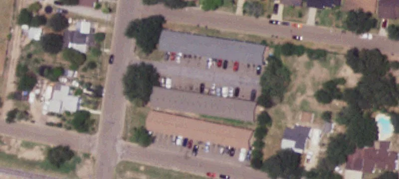 306 Roberts Ave