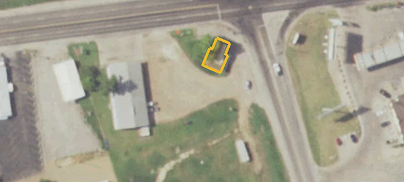 1005 Main St