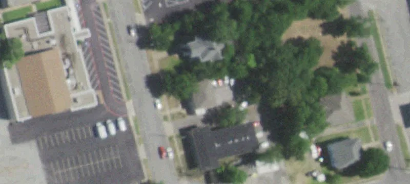 517 Travis St