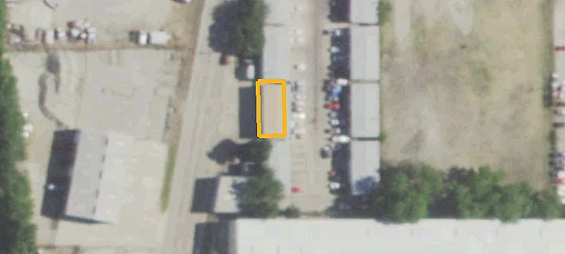 1350 Main St