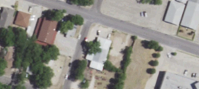 302 Robertson Ave