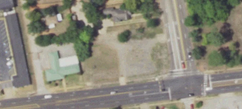 305 Palestine Ave