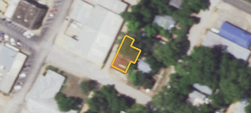 205 2nd St