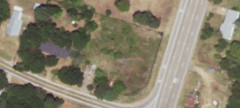 28 Farm Rd 900th W