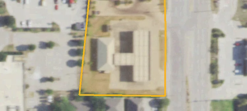 1635 Precinct Line Rd