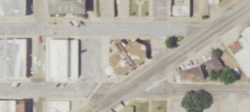 112 Oak St